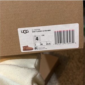 Uggs kids classic mini ultra